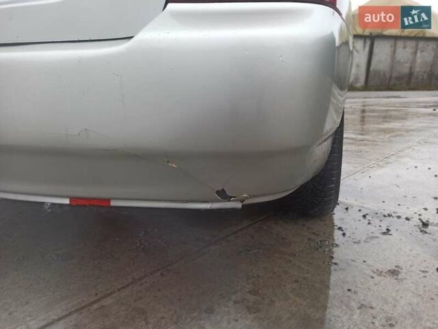 Серый Тойота Королла, объемом двигателя 1.6 л и пробегом 320 тыс. км за 5000 $, фото 9 на Automoto.ua