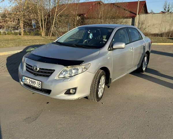 Серый Тойота Королла, объемом двигателя 1.6 л и пробегом 268 тыс. км за 4800 $, фото 1 на Automoto.ua