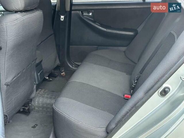 Сірий Тойота Королла, об'ємом двигуна 1.6 л та пробігом 245 тис. км за 5490 $, фото 11 на Automoto.ua