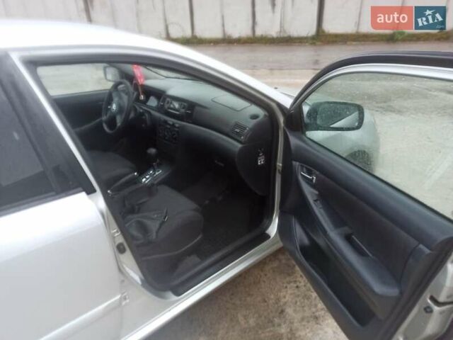 Серый Тойота Королла, объемом двигателя 1.6 л и пробегом 320 тыс. км за 5000 $, фото 6 на Automoto.ua