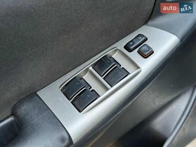 Сірий Тойота Королла, об'ємом двигуна 1.6 л та пробігом 245 тис. км за 5490 $, фото 8 на Automoto.ua