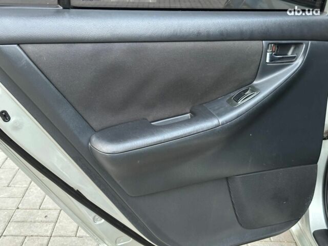 Сірий Тойота Королла, об'ємом двигуна 1.6 л та пробігом 245 тис. км за 5490 $, фото 12 на Automoto.ua