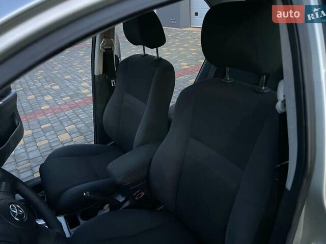 Серый Тойота Королла, объемом двигателя 1.6 л и пробегом 177 тыс. км за 5999 $, фото 31 на Automoto.ua