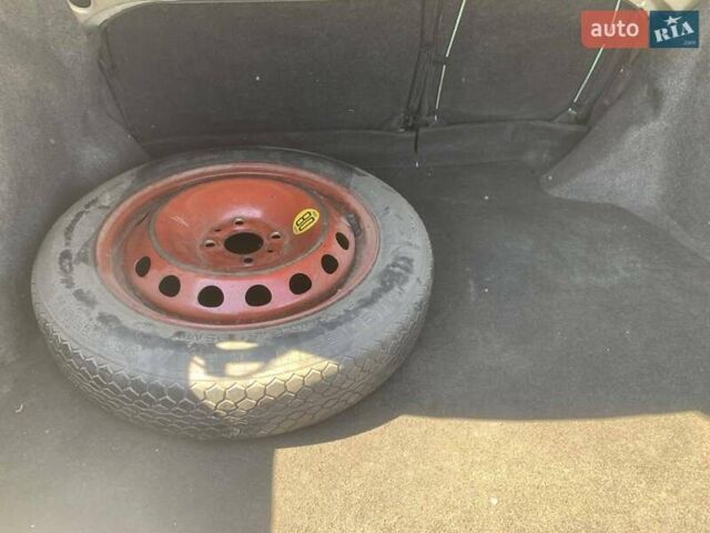 Серый Тойота Королла, объемом двигателя 1.6 л и пробегом 543 тыс. км за 4100 $, фото 15 на Automoto.ua