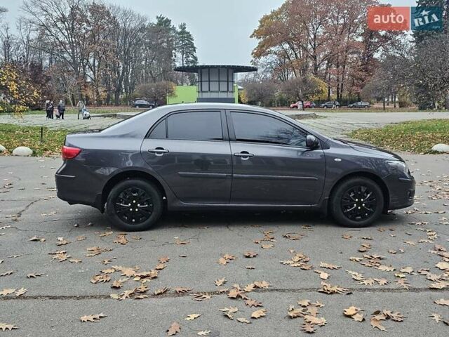 Сірий Тойота Королла, об'ємом двигуна 1.6 л та пробігом 160 тис. км за 6000 $, фото 1 на Automoto.ua