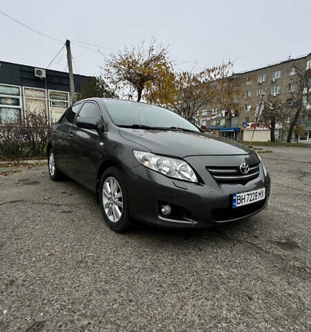 Серый Тойота Королла, объемом двигателя 1.6 л и пробегом 261 тыс. км за 5599 $, фото 4 на Automoto.ua