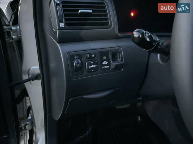 Серый Тойота Королла, объемом двигателя 1.6 л и пробегом 177 тыс. км за 5999 $, фото 38 на Automoto.ua