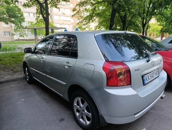 Серый Тойота Королла, объемом двигателя 1.6 л и пробегом 153 тыс. км за 7400 $, фото 2 на Automoto.ua