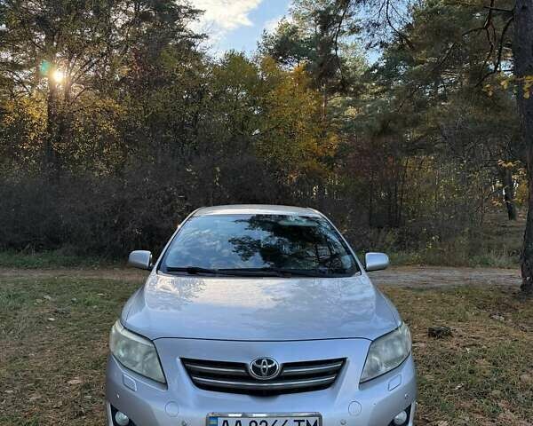 Сірий Тойота Королла, об'ємом двигуна 1.59 л та пробігом 250 тис. км за 6900 $, фото 3 на Automoto.ua