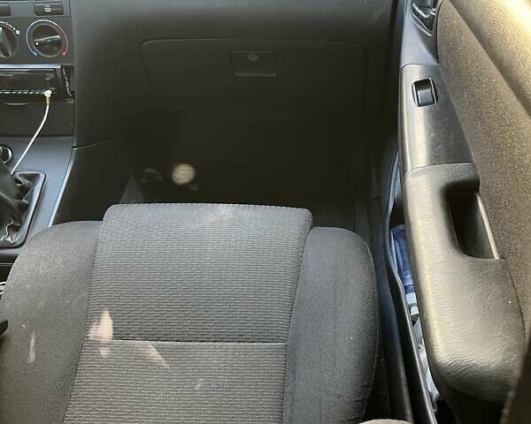 Серый Тойота Королла, объемом двигателя 1.6 л и пробегом 311 тыс. км за 5600 $, фото 19 на Automoto.ua