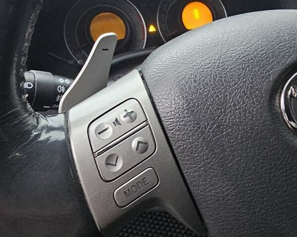 Сірий Тойота Королла, об'ємом двигуна 1.6 л та пробігом 160 тис. км за 6000 $, фото 24 на Automoto.ua