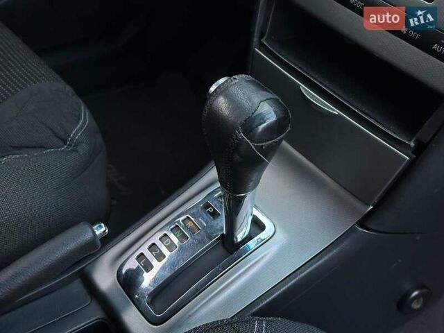 Сірий Тойота Королла, об'ємом двигуна 1.6 л та пробігом 245 тис. км за 5490 $, фото 21 на Automoto.ua
