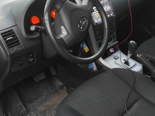 Серый Тойота Королла, объемом двигателя 1.6 л и пробегом 280 тыс. км за 6500 $, фото 1 на Automoto.ua