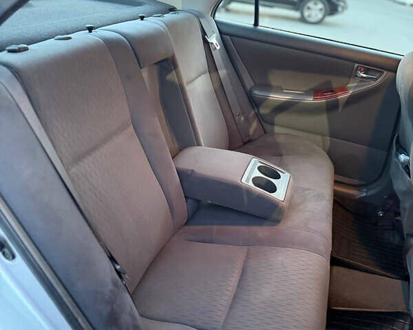 Сірий Тойота Королла, об'ємом двигуна 1.8 л та пробігом 123 тис. км за 6500 $, фото 21 на Automoto.ua