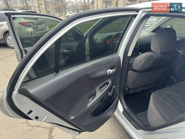 Серый Тойота Королла, объемом двигателя 1.6 л и пробегом 162 тыс. км за 7300 $, фото 9 на Automoto.ua