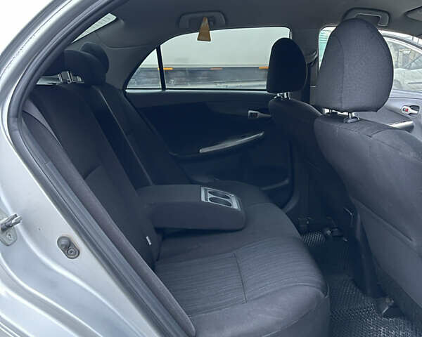 Серый Тойота Королла, объемом двигателя 1.6 л и пробегом 255 тыс. км за 5800 $, фото 13 на Automoto.ua