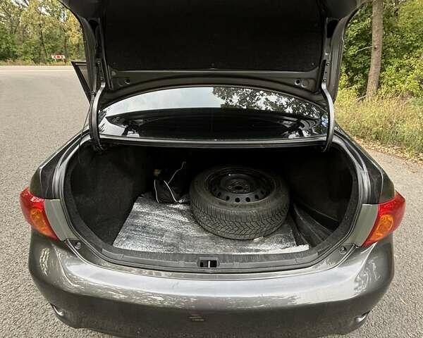 Серый Тойота Королла, объемом двигателя 1.6 л и пробегом 190 тыс. км за 5750 $, фото 12 на Automoto.ua