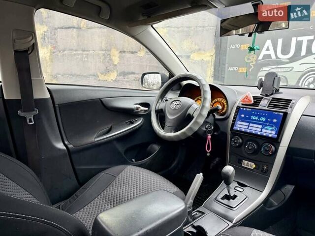 Серый Тойота Королла, объемом двигателя 1.6 л и пробегом 236 тыс. км за 6500 $, фото 10 на Automoto.ua
