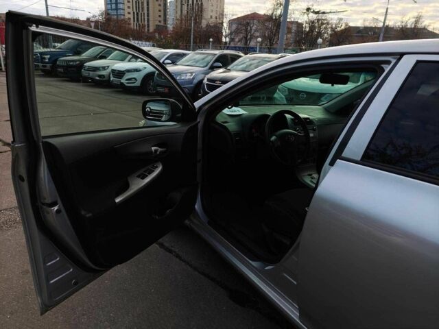 Серый Тойота Королла, объемом двигателя 1.6 л и пробегом 251 тыс. км за 6690 $, фото 18 на Automoto.ua