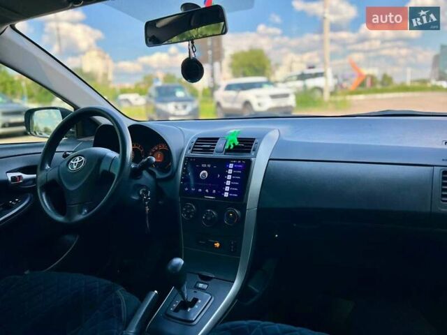 Сірий Тойота Королла, об'ємом двигуна 1.6 л та пробігом 181 тис. км за 6600 $, фото 19 на Automoto.ua