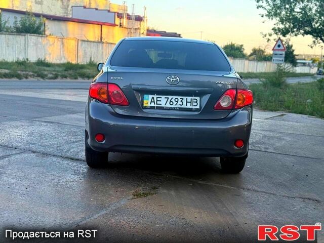 Серый Тойота Королла, объемом двигателя 1.6 л и пробегом 126 тыс. км за 3800 $, фото 2 на Automoto.ua