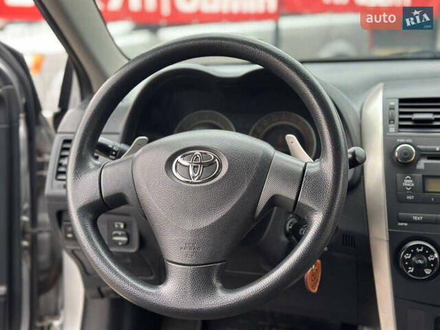 Серый Тойота Королла, объемом двигателя 1.59 л и пробегом 170 тыс. км за 6500 $, фото 28 на Automoto.ua