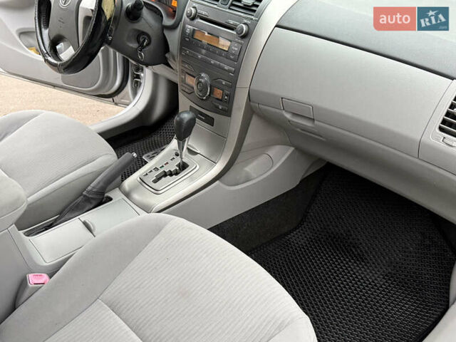 Серый Тойота Королла, объемом двигателя 1.6 л и пробегом 190 тыс. км за 6800 $, фото 6 на Automoto.ua