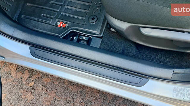 Серый Тойота Королла, объемом двигателя 1.6 л и пробегом 163 тыс. км за 6900 $, фото 39 на Automoto.ua