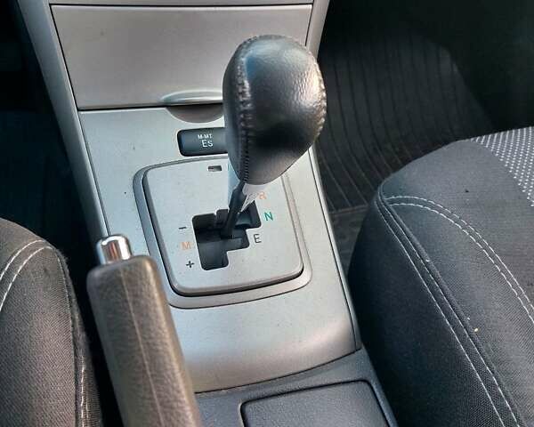 Серый Тойота Королла, объемом двигателя 1.6 л и пробегом 250 тыс. км за 7000 $, фото 19 на Automoto.ua