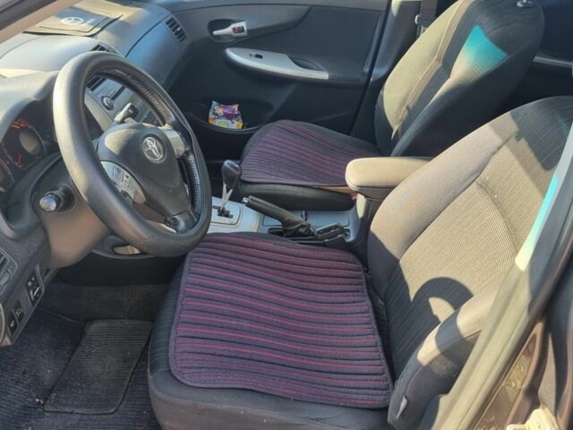 Сірий Тойота Королла, об'ємом двигуна 1.6 л та пробігом 196 тис. км за 5800 $, фото 20 на Automoto.ua