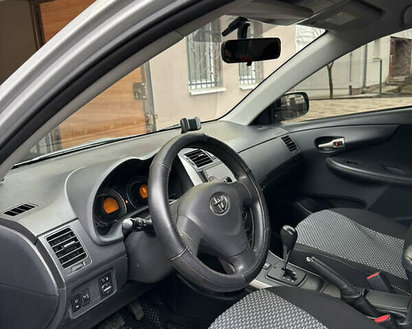 Тойота Королла 2007 в Львове на Automoto.ua Серый Тойота Королла, объемом двигателя 1.59 л и пробегом 219 тыс. км за 6900 $, фото 9 на Automoto.ua