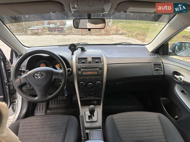 Серый Тойота Королла, объемом двигателя 1.6 л и пробегом 163 тыс. км за 6900 $, фото 14 на Automoto.ua