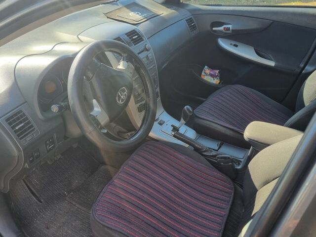 Сірий Тойота Королла, об'ємом двигуна 1.6 л та пробігом 196 тис. км за 5800 $, фото 22 на Automoto.ua