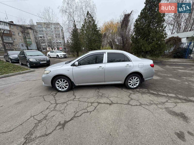 Серый Тойота Королла, объемом двигателя 1.6 л и пробегом 162 тыс. км за 7300 $, фото 2 на Automoto.ua