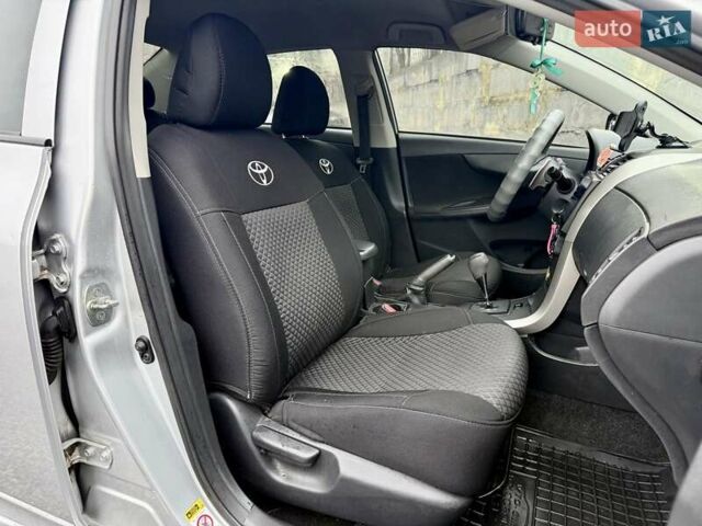 Серый Тойота Королла, объемом двигателя 1.6 л и пробегом 236 тыс. км за 6500 $, фото 9 на Automoto.ua