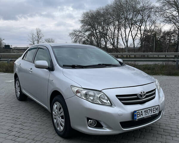 Серый Тойота Королла, объемом двигателя 1.6 л и пробегом 255 тыс. км за 5800 $, фото 1 на Automoto.ua