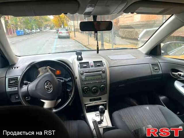 Сірий Тойота Королла, об'ємом двигуна 1.6 л та пробігом 215 тис. км за 7500 $, фото 4 на Automoto.ua