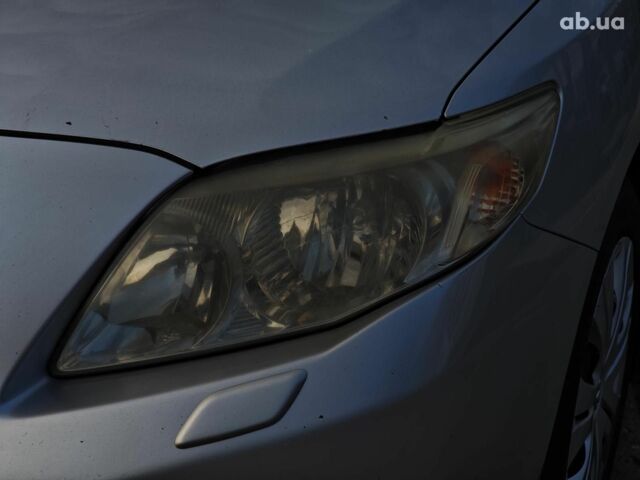 Серый Тойота Королла, объемом двигателя 1.6 л и пробегом 251 тыс. км за 6690 $, фото 5 на Automoto.ua