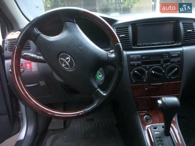 Серый Тойота Королла, объемом двигателя 1.6 л и пробегом 233 тыс. км за 5300 $, фото 3 на Automoto.ua