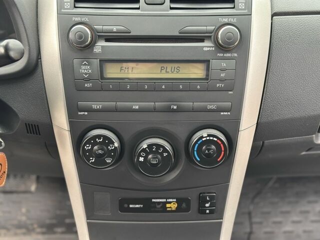 Серый Тойота Королла, объемом двигателя 1.6 л и пробегом 170 тыс. км за 6700 $, фото 14 на Automoto.ua