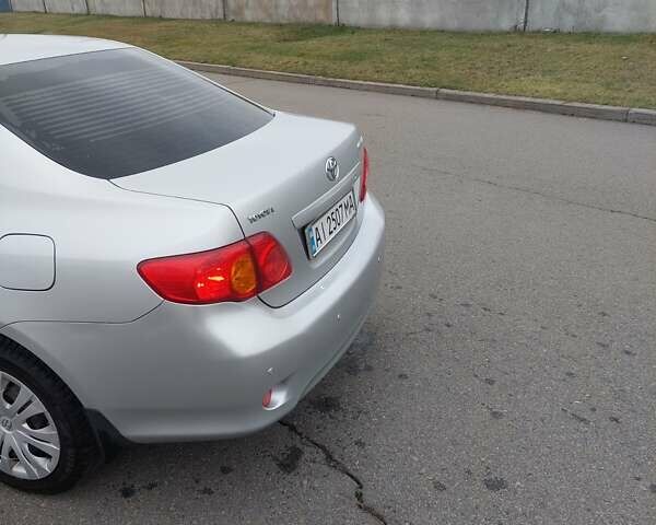 Серый Тойота Королла, объемом двигателя 1.6 л и пробегом 330 тыс. км за 7200 $, фото 3 на Automoto.ua