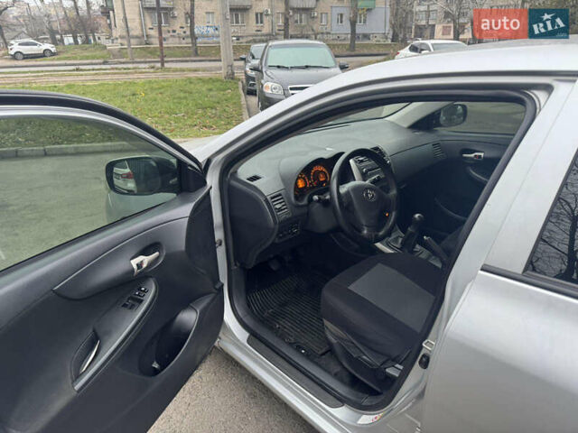 Серый Тойота Королла, объемом двигателя 1.6 л и пробегом 162 тыс. км за 7300 $, фото 7 на Automoto.ua