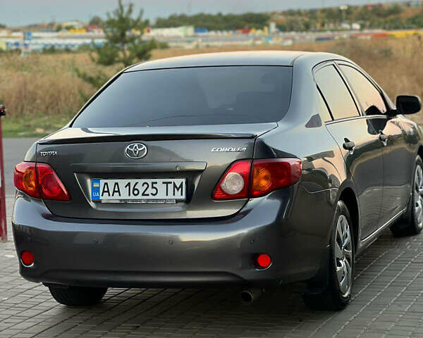 Серый Тойота Королла, объемом двигателя 1.6 л и пробегом 195 тыс. км за 6800 $, фото 4 на Automoto.ua