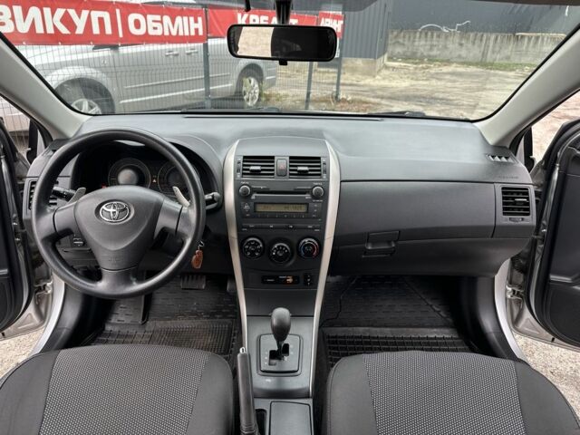 Серый Тойота Королла, объемом двигателя 1.6 л и пробегом 170 тыс. км за 6700 $, фото 12 на Automoto.ua