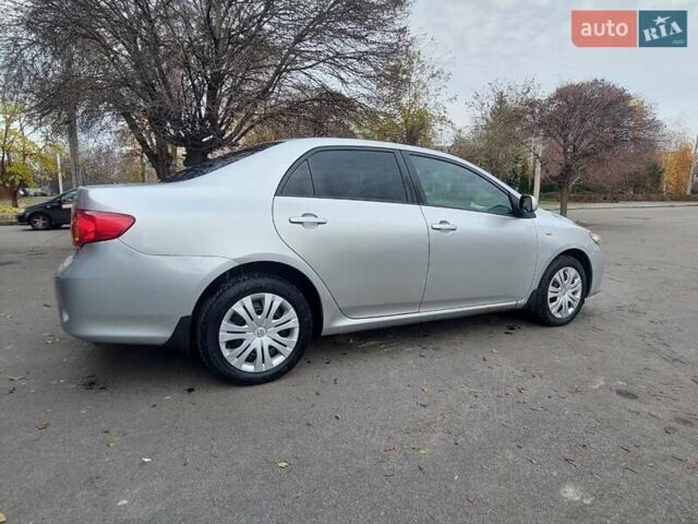 Серый Тойота Королла, объемом двигателя 1.6 л и пробегом 250 тыс. км за 7000 $, фото 4 на Automoto.ua