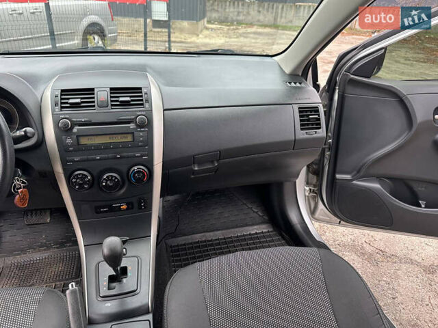 Серый Тойота Королла, объемом двигателя 1.59 л и пробегом 170 тыс. км за 6500 $, фото 26 на Automoto.ua