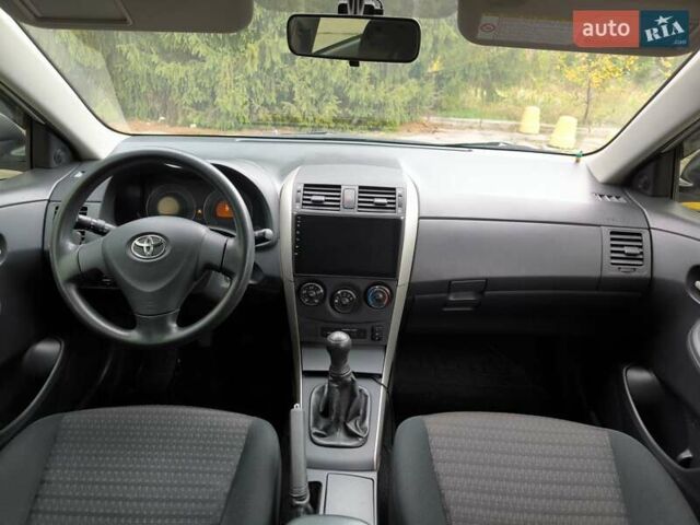 Серый Тойота Королла, объемом двигателя 1.6 л и пробегом 193 тыс. км за 7700 $, фото 22 на Automoto.ua