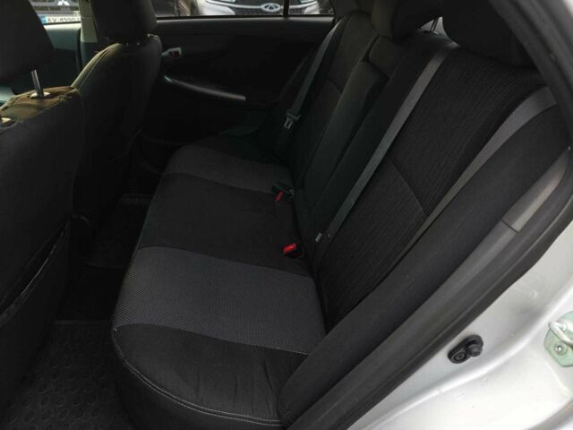 Серый Тойота Королла, объемом двигателя 1.6 л и пробегом 251 тыс. км за 6690 $, фото 12 на Automoto.ua