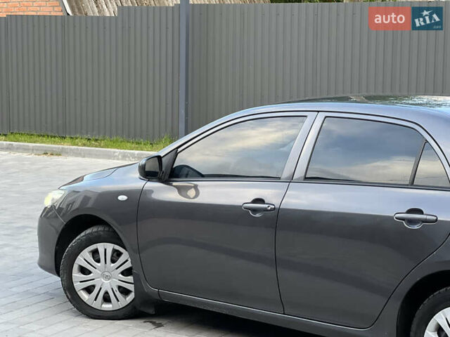 Серый Тойота Королла, объемом двигателя 1.6 л и пробегом 212 тыс. км за 6499 $, фото 8 на Automoto.ua