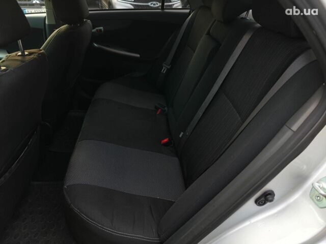 Серый Тойота Королла, объемом двигателя 1.6 л и пробегом 251 тыс. км за 6690 $, фото 12 на Automoto.ua